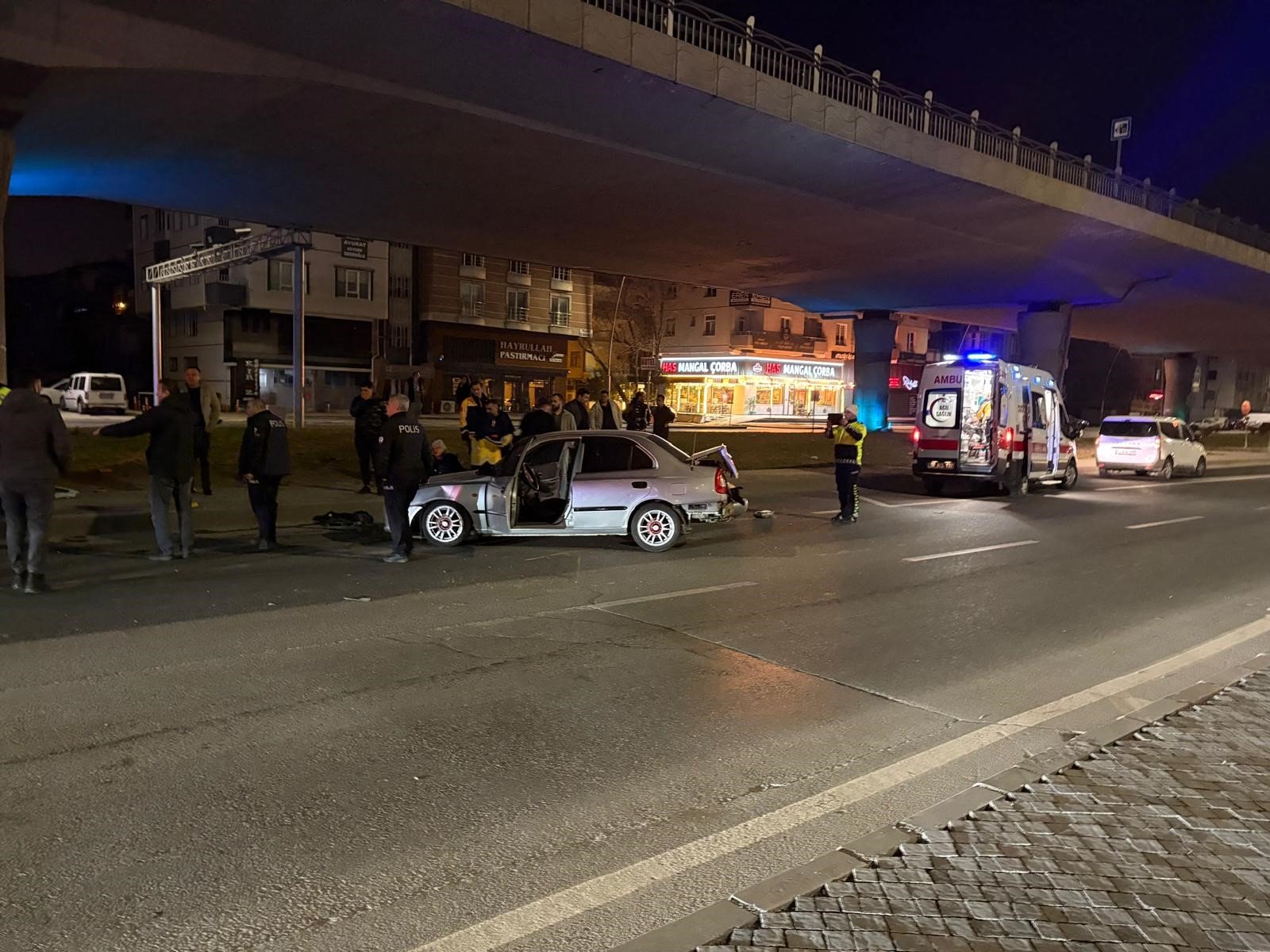 Kayseri’de otomobil ile cip çarpıştı: 3 yaralı