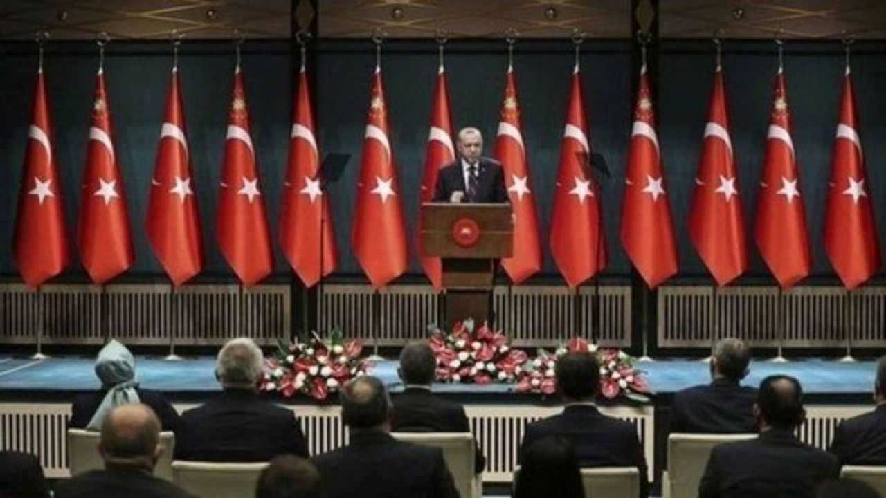 KABİNE BUGÜN TOPLANIYOR! MASADA 2 KONU VAR