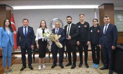 BAŞKAN BÜYÜKKILIÇ, GENÇ MİLLİ SPORCULARI AĞIRLADI