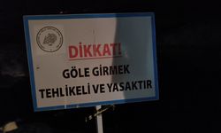 Serinlemek için girdiği gölette hayatını kaybetti