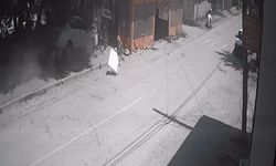 Otomobil kıraathaneye daldı: 1 ölü, 1 yaralı