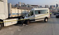 Öğrencileri Mersin'e tatile getiren minibüs kaza yaptı: 2 ölü, 10 yaralı