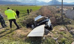 Kontrolden çıkan otomobil şarampole yuvarlandı: 2 yaralı