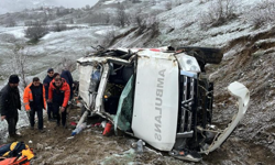 Artvin'de ambulans uçuruma yuvarlandı: 1 ölü, 4 yaralı