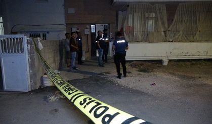 12 YAŞINDAKİ ÇOCUK ANNESİNİ KURTARMAK İÇİN BABASINI BIÇAKLADI