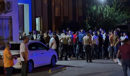 Sokak ortasında saldırıya uğrayan genç hayatını kaybetti