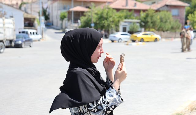 İşyeri yıkılırken ağladı