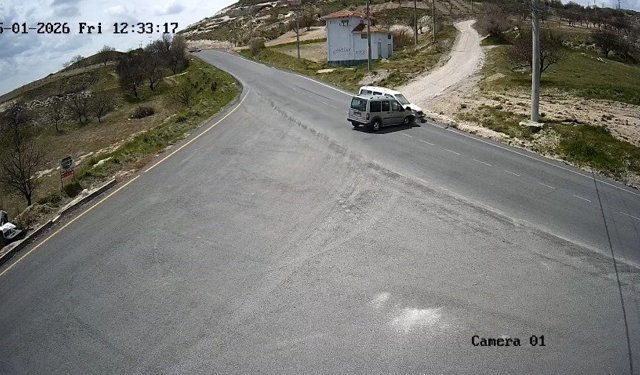 Nevşehir’de iki ticari araç çarpıştı: 1 yaralı