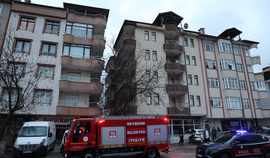 Balkondan düşen kadın hayatını kaybetti