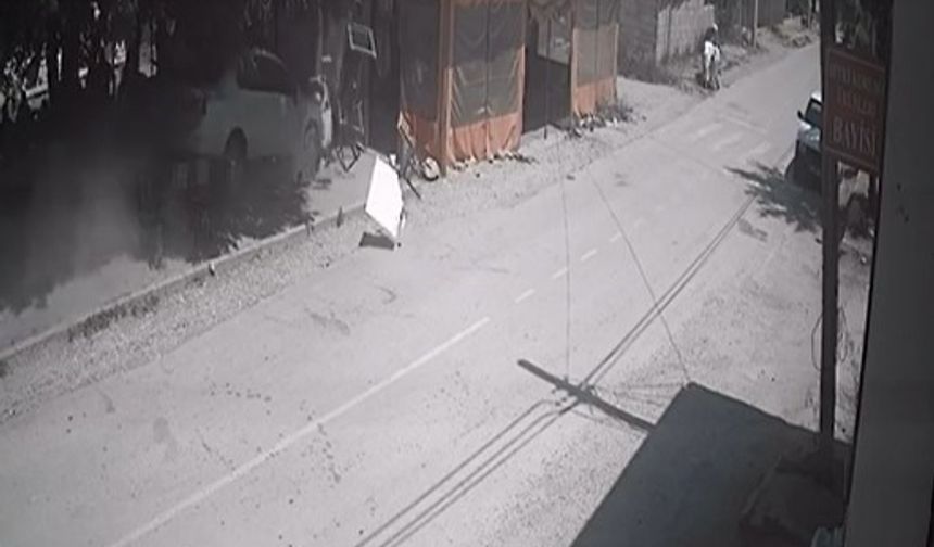Otomobil kıraathaneye daldı: 1 ölü, 1 yaralı